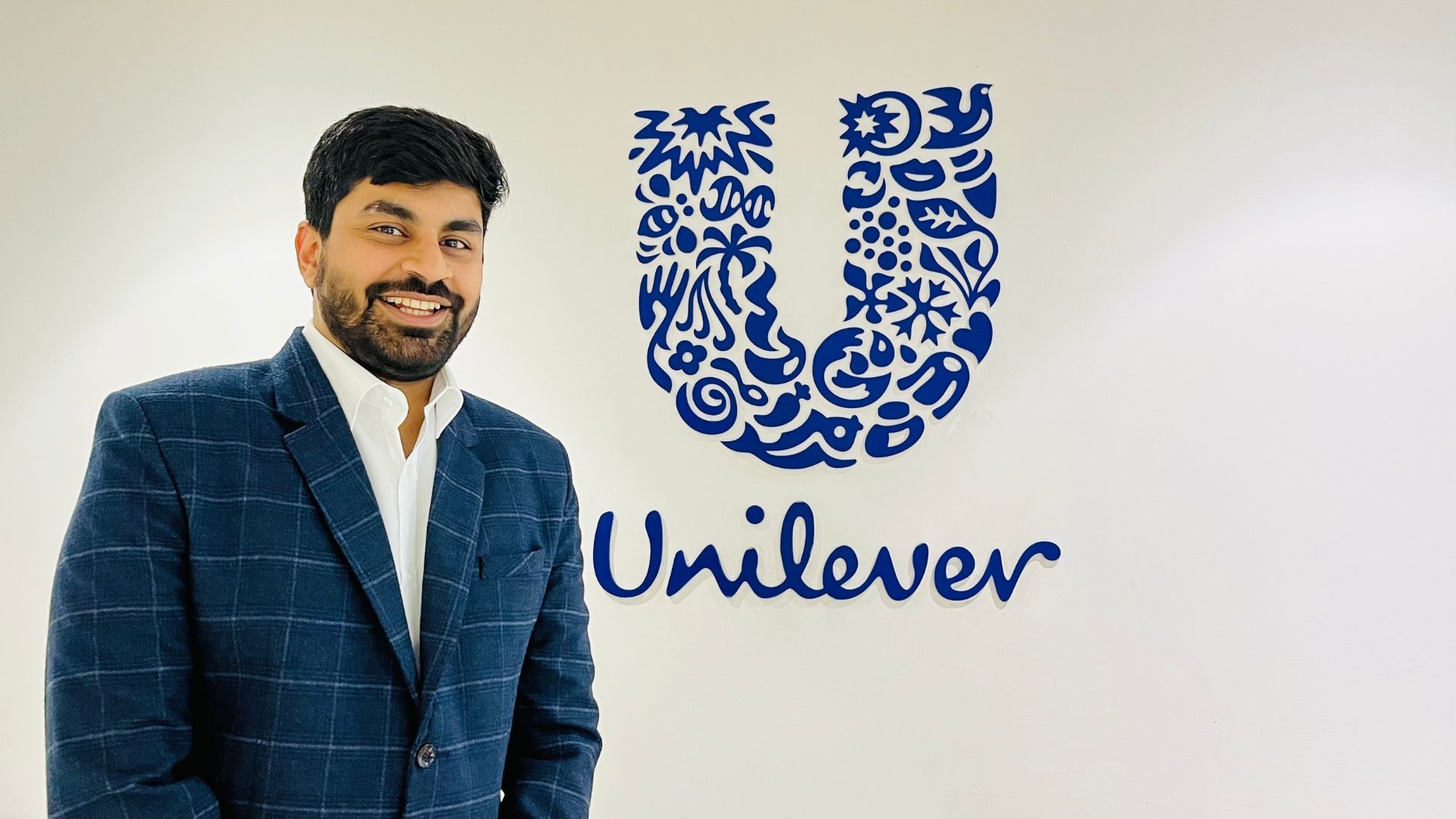 Mr. Ayush Sharma profile picture 